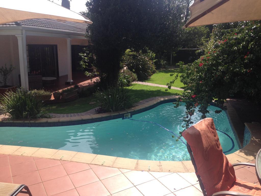 Lucky Bean Guesthouse Johannesburg Eksteriør billede